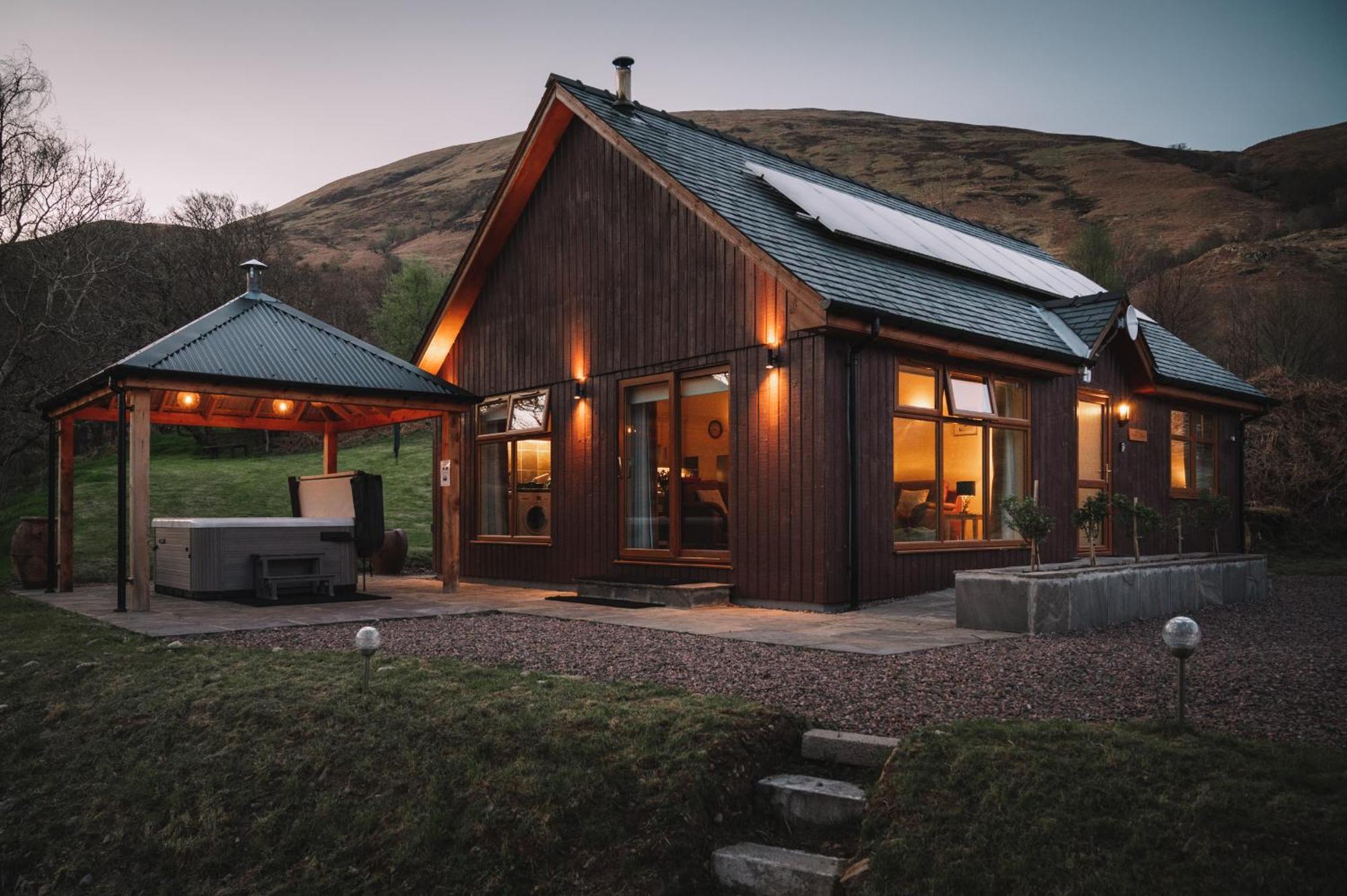 Inverskilavulin Estate Lodges Fort William Exterior photo